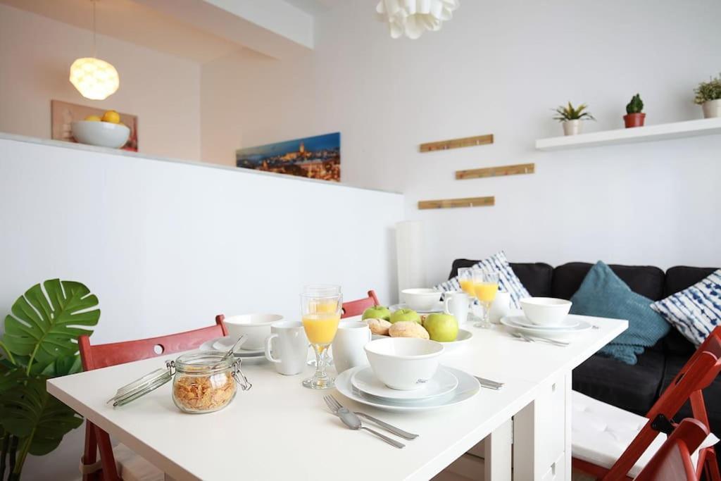 Apartment Nuevo Estudio Centro Sevilla. Ac/wifi Castellar 56 *